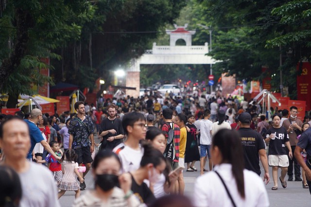 Du lịch Hà Nội tăng trưởng ấn tượng, rộng cửa hoàn thành các mục tiêu năm 2026